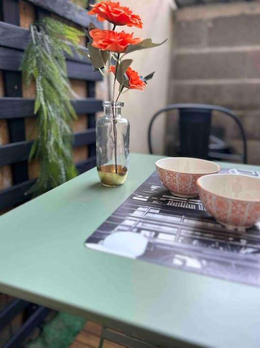 Le Petit Kiosque - Terrasse Parking & Local Velo Lejlighed Verdun-sur-Meuse Eksteriør billede